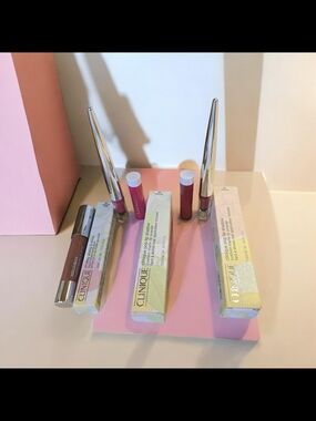 Clinique Pink Lip Gloss Set - Hydrating Shine